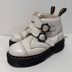 Dr. Martens Devon Flower Boots Platform Ankle White Leather Groovy Buckle 8